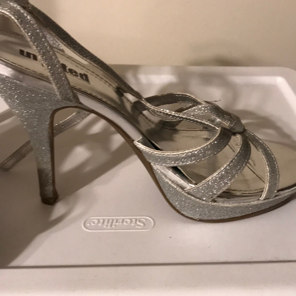 Silver Platforms - image 5